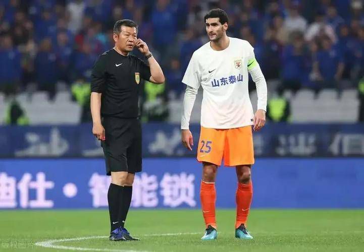 操妞